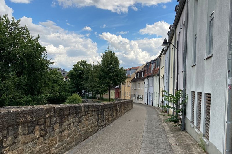 Krimi-Trail Schweinfurt: interaktive Krimi-Tour für Spürnasen ab 12 Jahren, Bild 1
