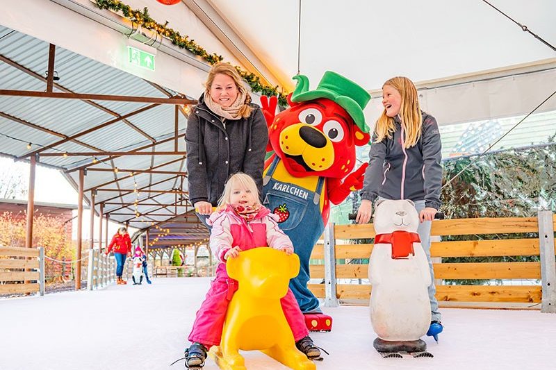 ⛸️❄️ Eislaufspaß & Eisdisco in Elstal bei Berlin ❄️⛸️, Bild 1
